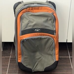 Eagle Creek Men's Gray and Orange Carry On Travel Roller Bag